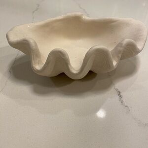 Pottery Barn Cream Ceramic Clam Shell